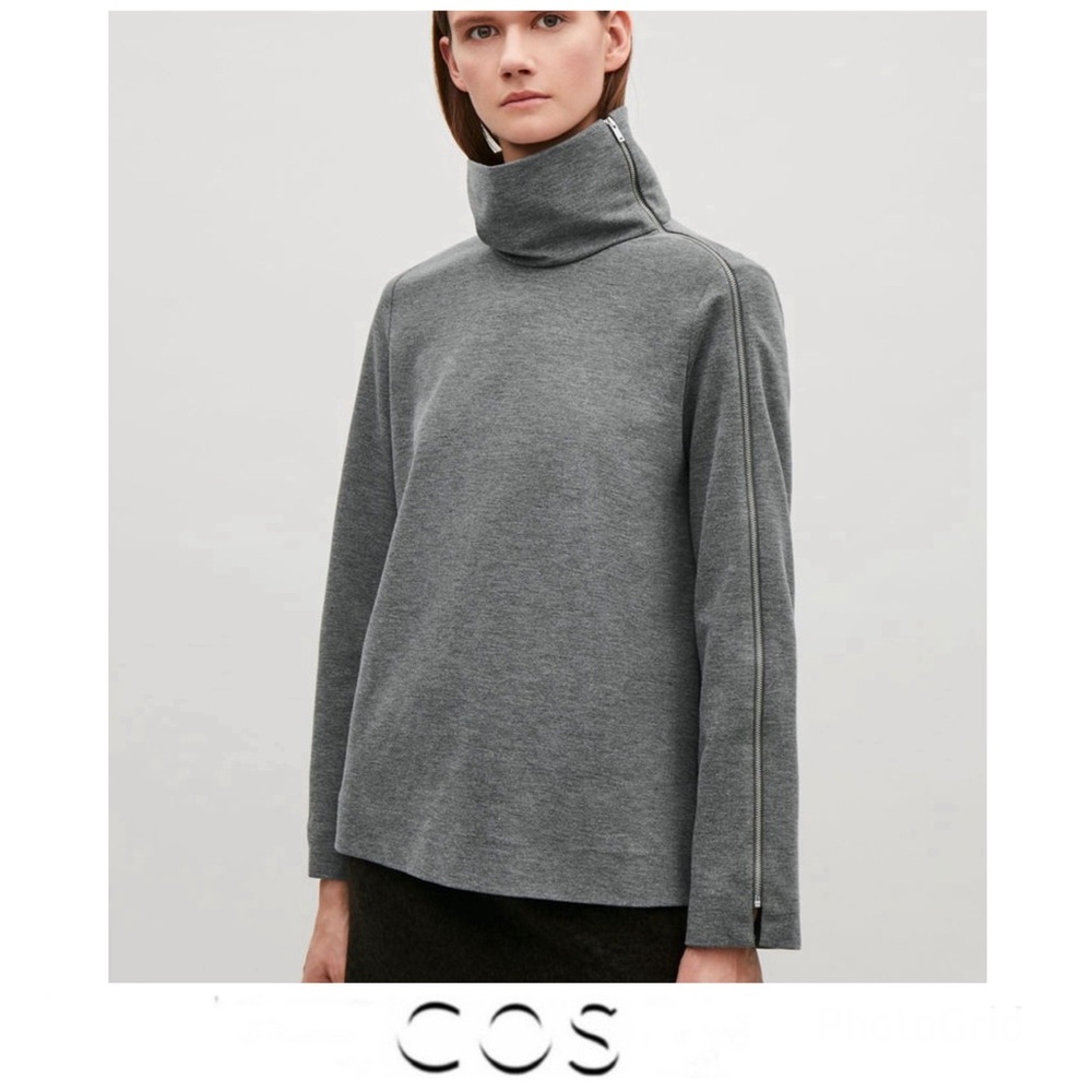 COS Gray High Turtle Neck Zippered Stretch Rayon Blend Long Sleeves Top Sz 2